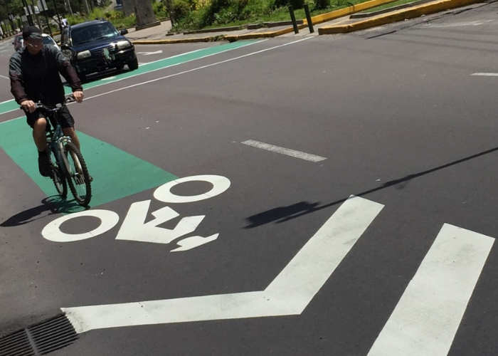 Quito. T-Mark® Preform + Reasil® Ciclovías Quito. Epmmop