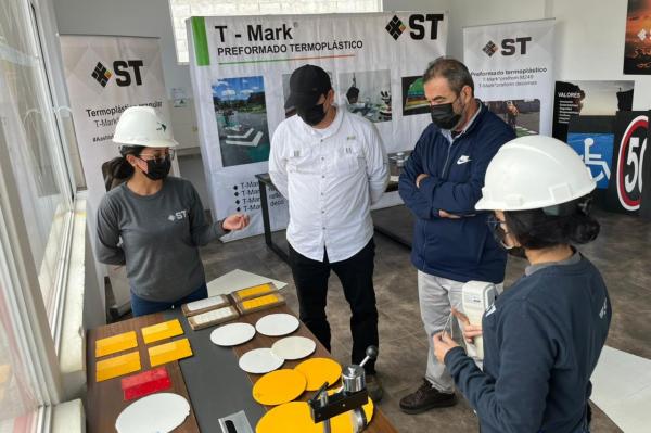 Sep22. Visita a planta René Contreras